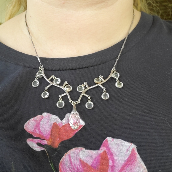 Swarovski crystalLized Necklace - Picture 2 of 4